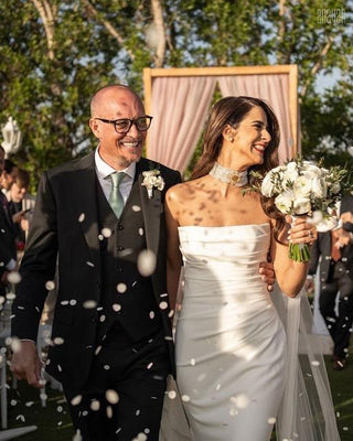 Angelica - Yellow Carved Doublet & Pearl Choker